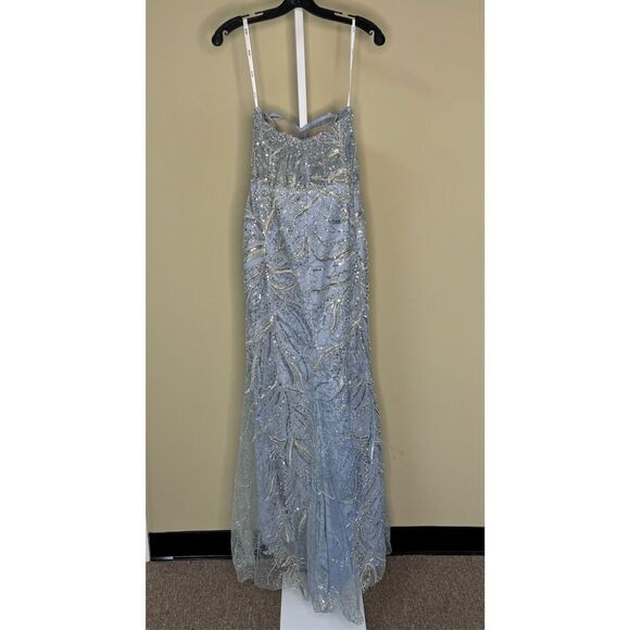 Mac Duggal NWT Strapless Embellished Trumpet Gown in Powder Blue Size 4 - Picture 6 of 9